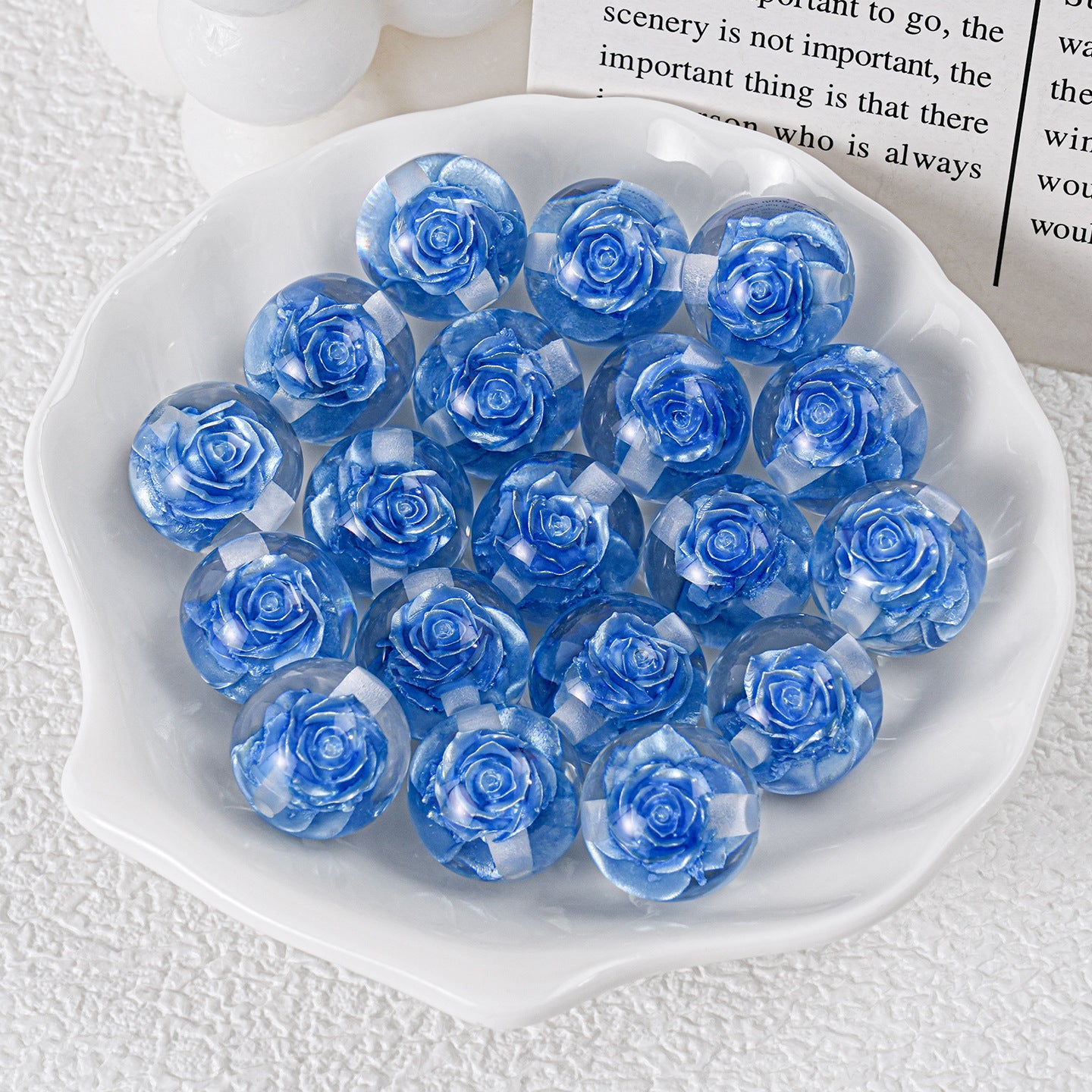 ♥人気♥12.25新色あり【T099】永遠のローズ（バラ入りレジンビーズ、16ｍｍ）