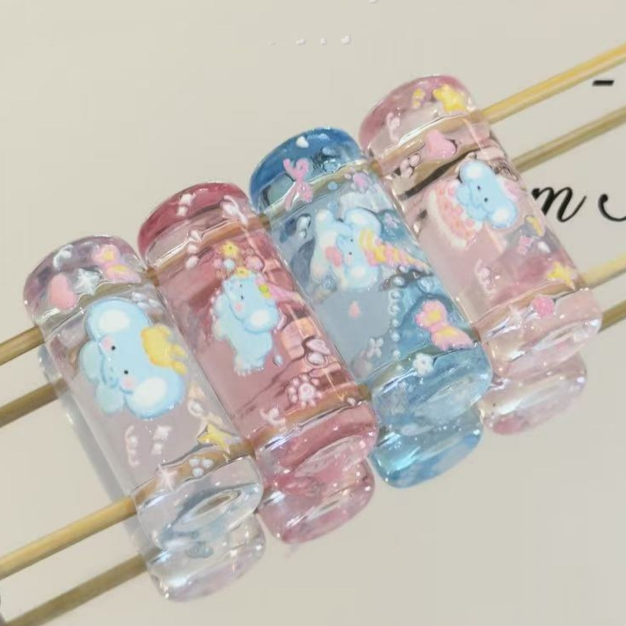 6.15NEW【P106】夢のつながり（浮き彫り四つ穴柱形パーツ、ストラップやキーホルダーなど用、アクリル製、約1×3.5cm）