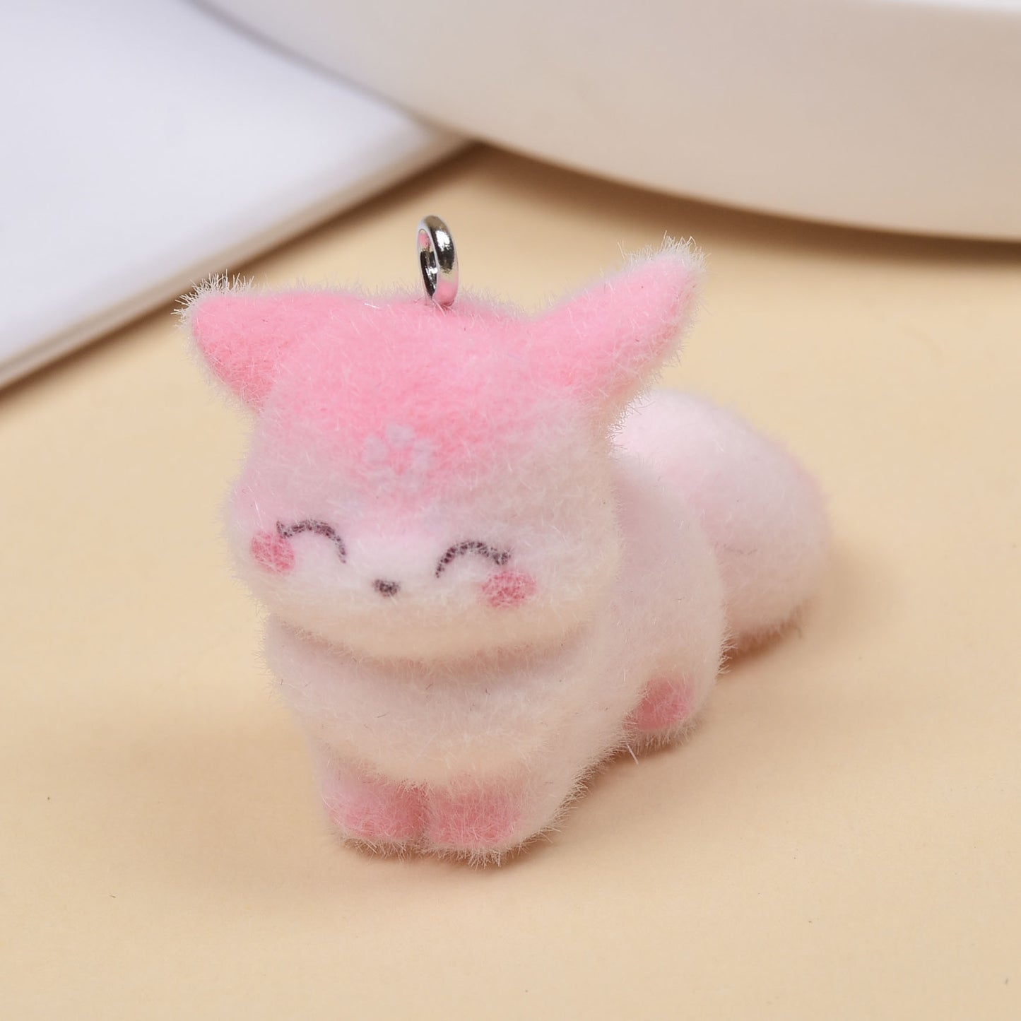 4.29NEW♥段階式割引有り♥【T165】もこもこ世界（カン付き、フロッキー、約3～5cｍ）