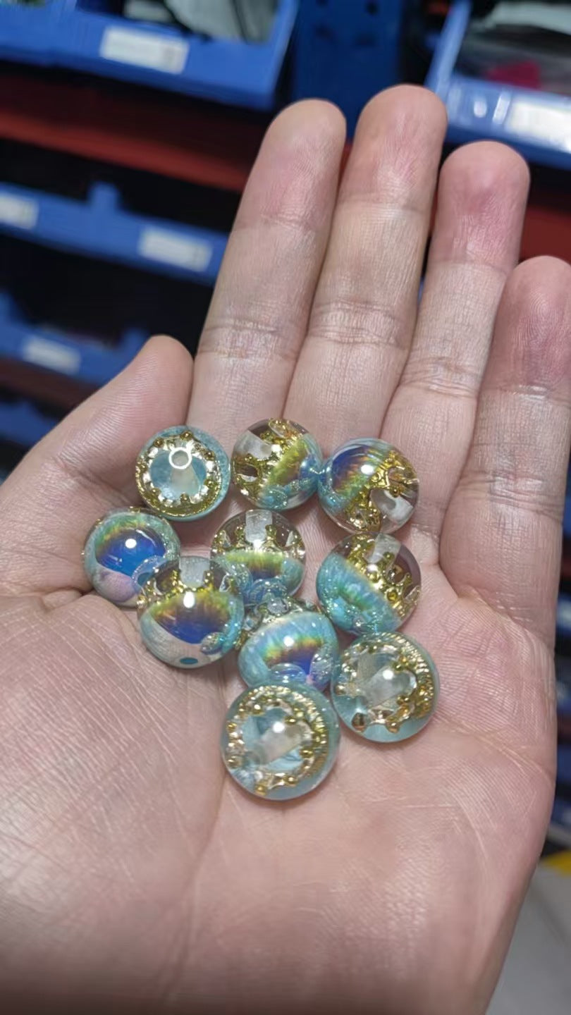 ♥人気♥段階式割引♥【T129】王冠入りビーズ（♥UVカラチェン♥レジン、16ｍｍ）