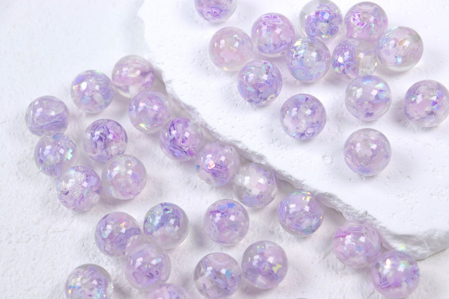 4.14NEW♥段階式割引♥【T154】カラフルサマー（虹色ラメ入りのレジンビーズ、中身ランダム、16ｍｍ）
