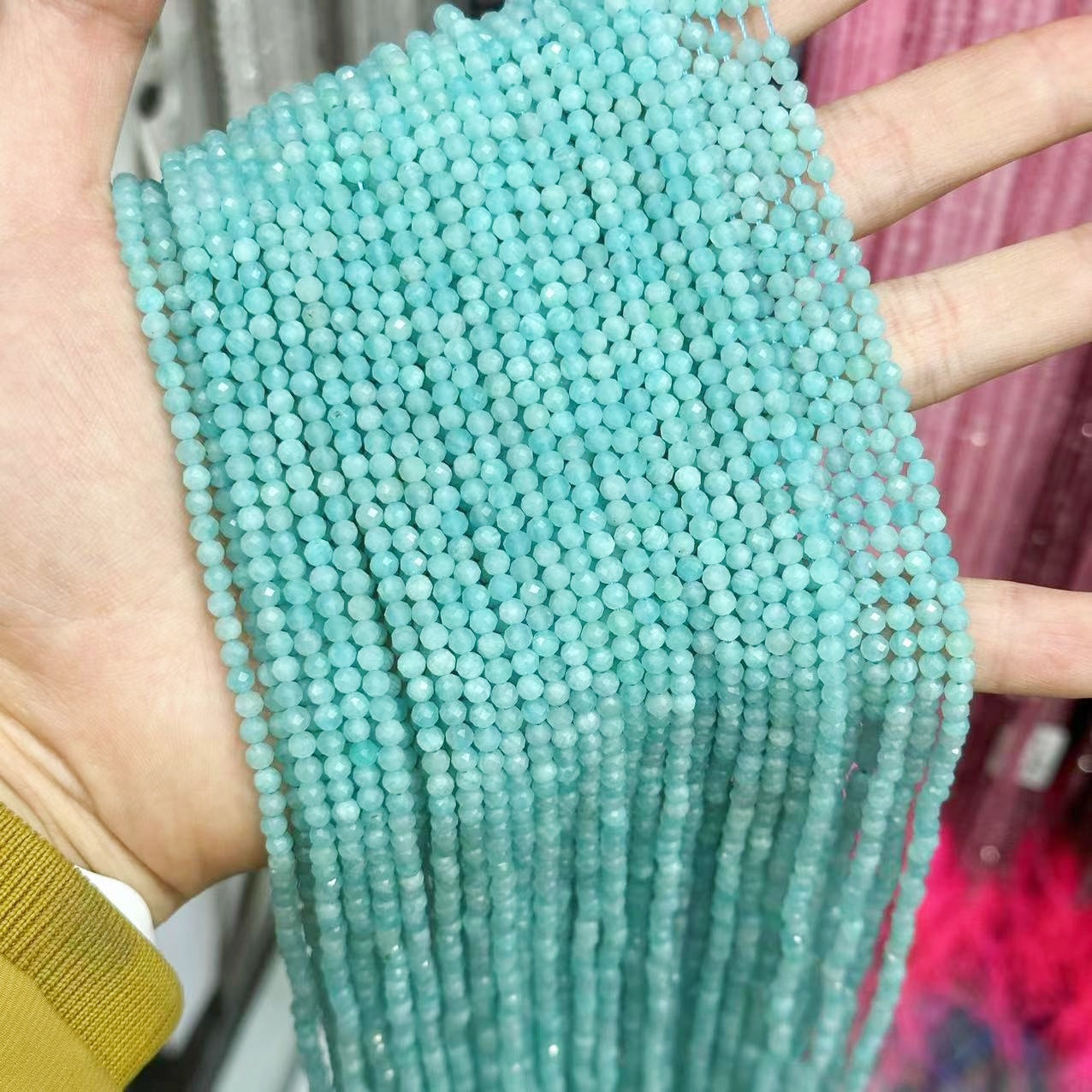 ♥人気♥12.24新規5種類と再入荷あり【C038】多面カット天然石（3mm、1連）