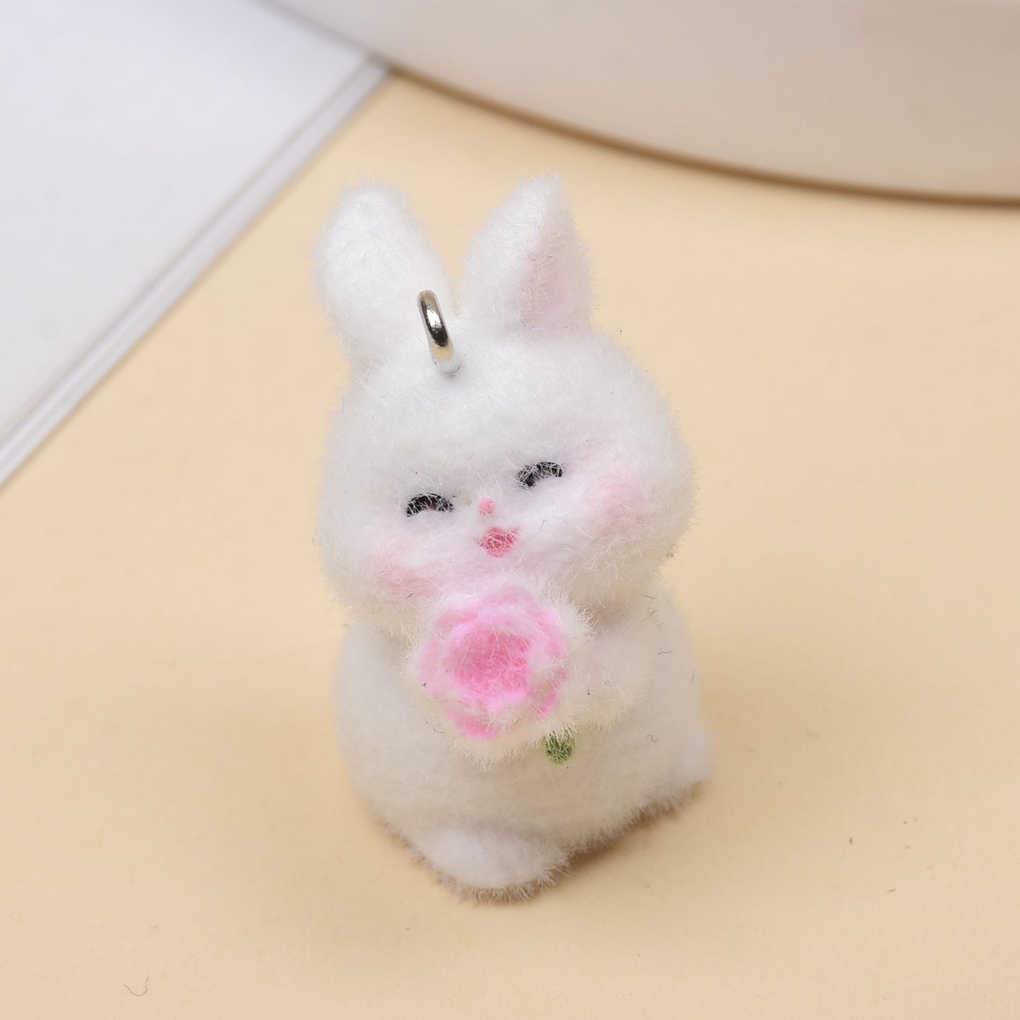 4.29NEW♥段階式割引有り♥【T165】もこもこ世界（カン付き、フロッキー、約3～5cｍ）