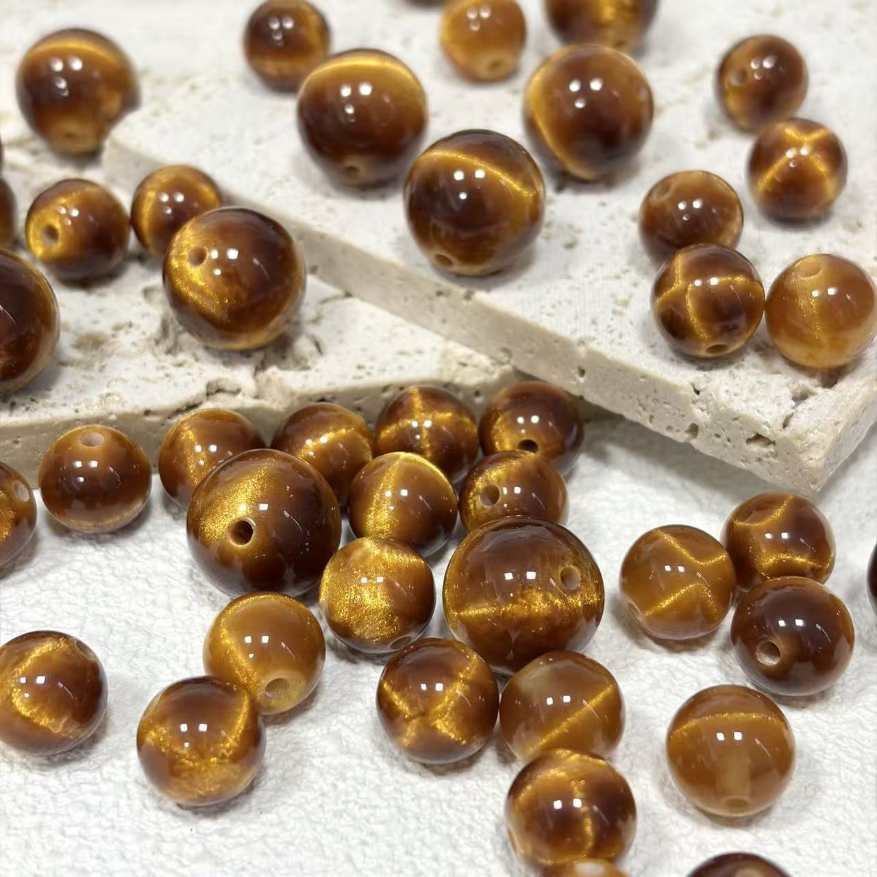3.27NEW♥段階式割引♥【T142】木星の記憶（レジンビーズ、タイガーアイ光沢、16ｍｍ）