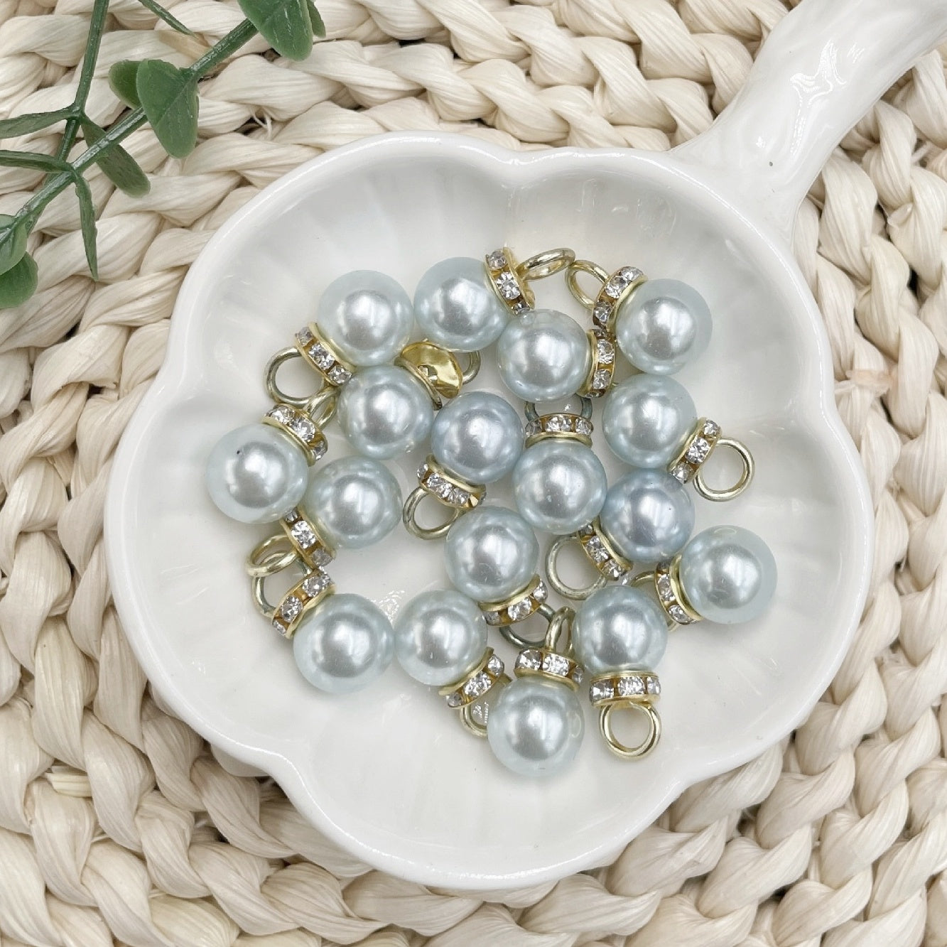 ♥人気♥12.18再入荷と新色あり【T060】（段階式割引あり）パールビーズ（ラメ付きカン付き）