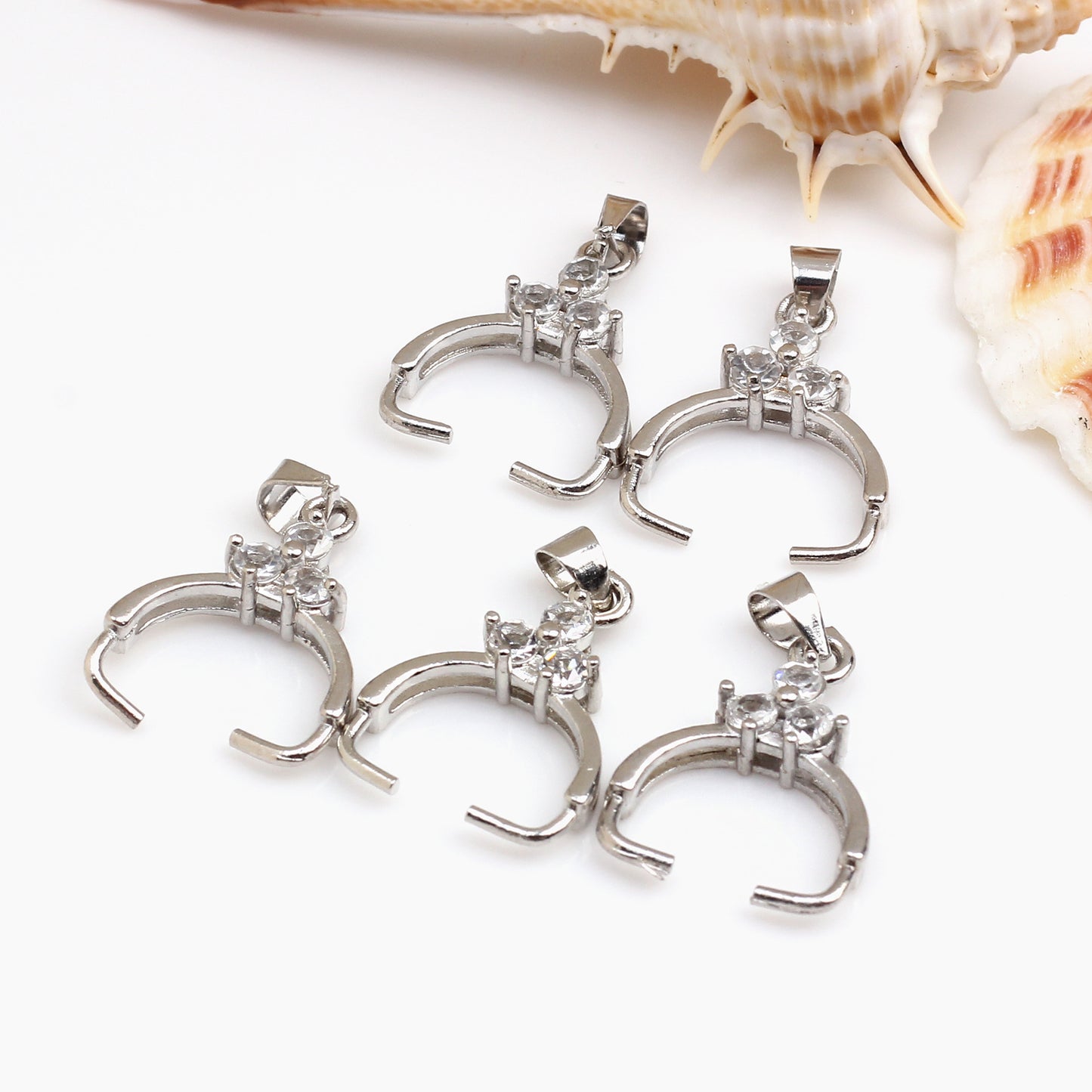 ♥人気♥9.13再入荷と新色あり（段階式割引あり）【P067】ペンダントトップパーツ（ネックレス用）