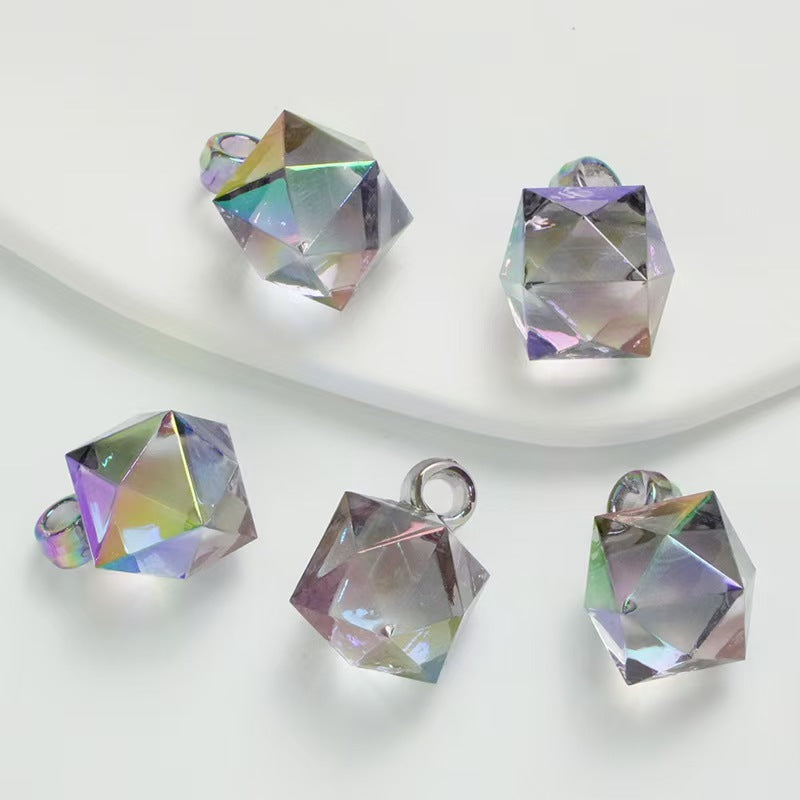 ♥人気♥2.2再入荷と更新あり（階段式割引あり）【T010】クリア多角形ビーズ（オーロラ加工、カン付き）