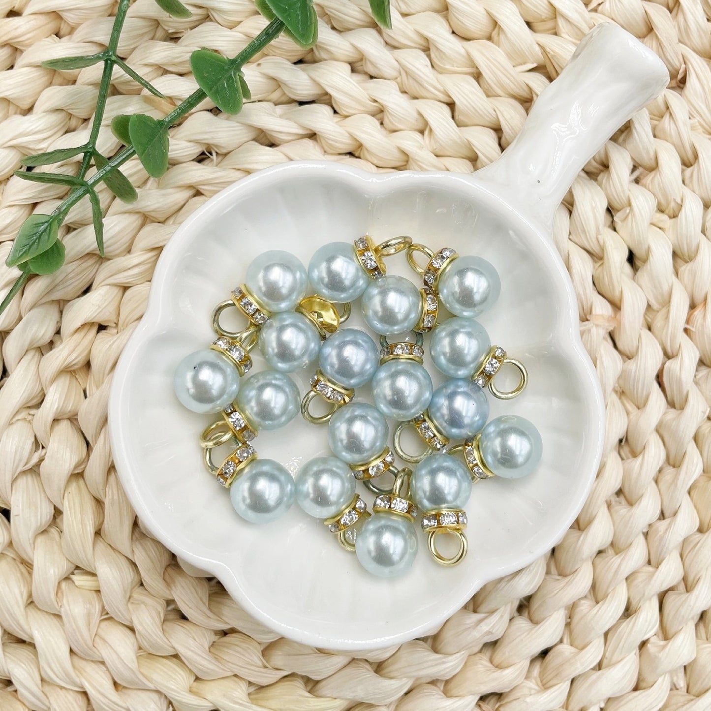 ♥人気♥12.18再入荷と新色あり【T060】（段階式割引あり）パールビーズ（ラメ付きカン付き）